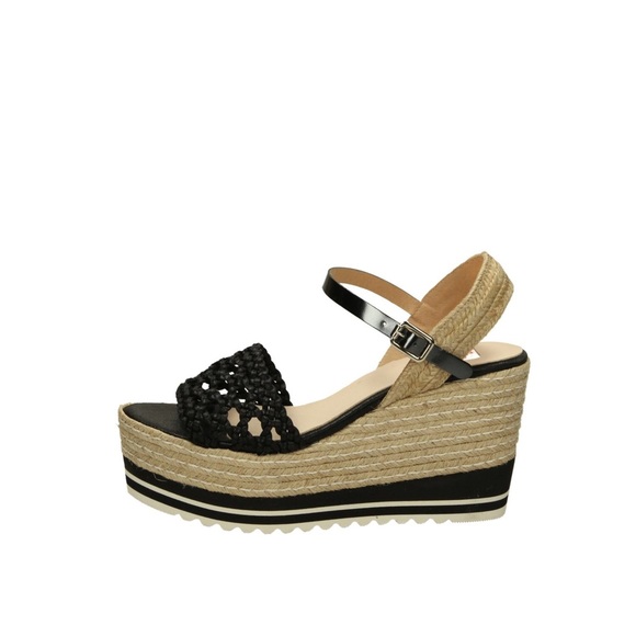 On hold - NEW Kanna Espadrille Wedges - Picture 1 of 2